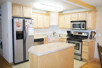 302 N Segoe Rd Unit 103, Madison, WI 53705