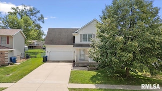 6609 Brookview Ln, Davenport, IA 52806