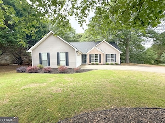 163 Williamsburg Way, Winder, GA 30680