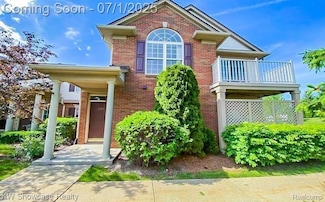3509 Tremonte Cir N Unit 303, Rochester, MI 48306
