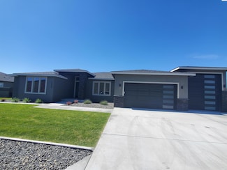 7330 W 22nd Place, Kennewick, WA 99337