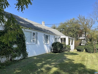 910 Old Rixeyville Rd, Culpeper, VA 22701