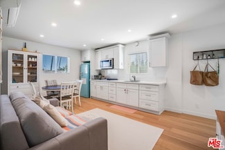 874 Wellesley Ave Unit ADU, Los Angeles, CA 90049