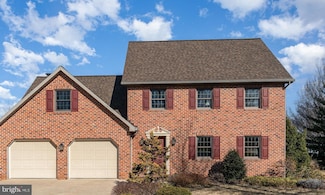 21 Summit Dr, Palmyra, PA 17078