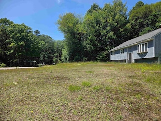 166 Bog Rd, Campton, NH 03223
