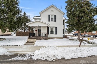 9 Walnut St, Pleasant Hill, OH 45359
