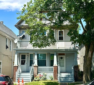2428 W Burnham St Unit 2430, Milwaukee, WI 53204