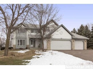 673 673 Willow Grove-Lane-, Vadnais Heights, MN 55127