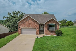 112 Birchtree Cir, Devils Elbow, MO 65457