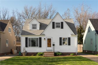 18316 Rockland Ave, Cleveland, OH 44135