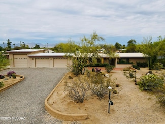 7621 N Placita de Los Amigos, Tucson, AZ 85704