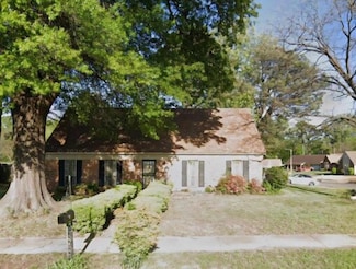 5020 Gardenwood Dr, Memphis, TN 38116