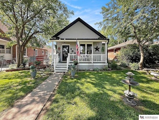 2223 E St, Lincoln, NE 68510