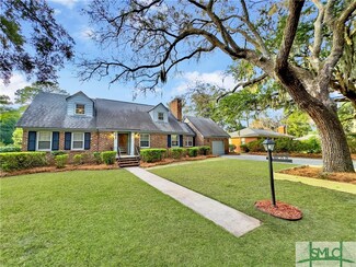 5507 Waters Dr, Savannah, GA 31406
