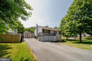 6578 12th St, Chesapeake Beach, MD 20732