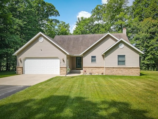 7297 S Thornapple Ave, Newaygo, MI 49337