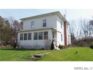 8884 S Willow St, Weedsport, NY 13166