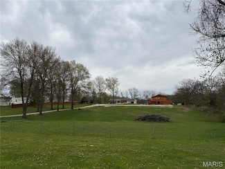 480 N Lindsey Rd, Winfield, MO 63389