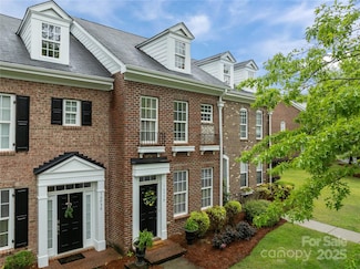 16930 Summers Walk Blvd, Davidson, NC 28036