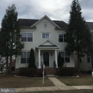 14273 Catbird Dr, Gainesville, VA 20155
