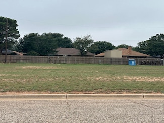 2046 Harvard Dr, Levelland, TX 79336