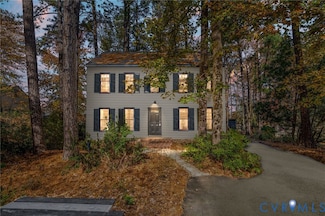 1601 Shadymist Ct, North Chesterfield, VA 23235