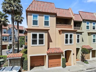 49 Megan Dr Unit 1, San Francisco, CA 94134