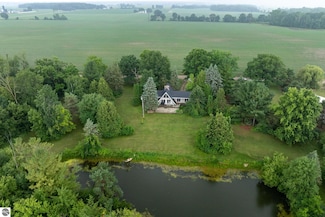 6801 E Hovey Rd, Rosebush, MI 48878