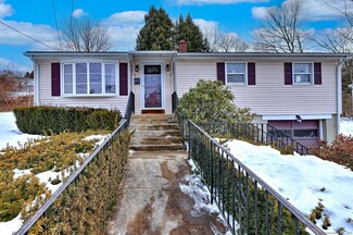 59 Turnor Ave, Oakville, CT 06779