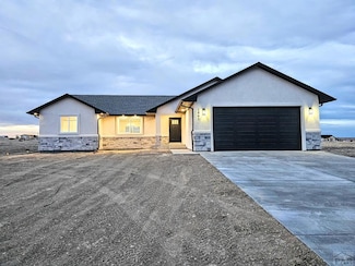 1780 Tenderfoot Ln, Pueblo West, CO 81007