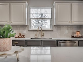 2085 Fox Ln, Tuttle, OK 73089