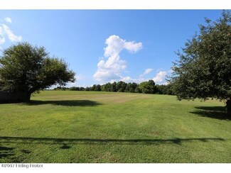 1014 Oak Grove Rd, Clarkson, KY 42726