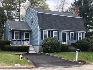17 Bates Ln, Cohasset, MA 02025