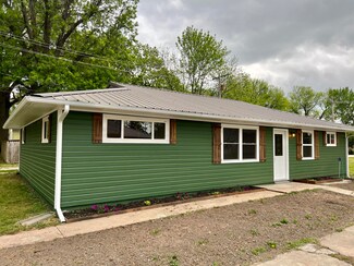103 E 8th St, Lamar, MO 64759