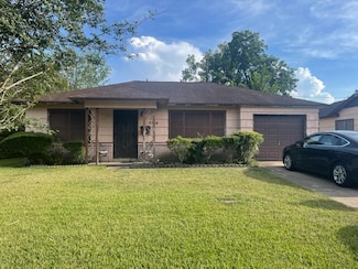 5758 Belmark St, Houston, TX 77033