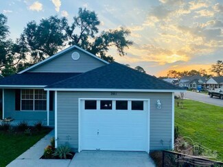 301 Hilburn Place, Pensacola, FL 32504