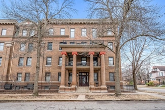 438 Portland Ave Unit 7, Saint Paul, MN 55102
