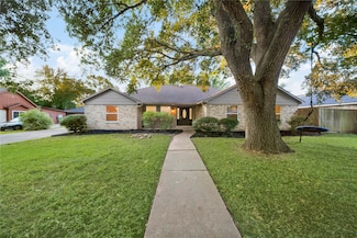 1805 Hawthorn Dr, Richmond, TX 77469