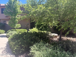 2466 N Earle Dr, Flagstaff, AZ 86004