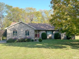 5200 Canterbury Ln, Logansport, IN 46947