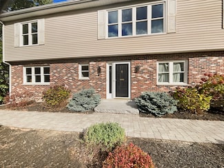 68 Tamworth Hill Ave, Wakefield, MA 01880