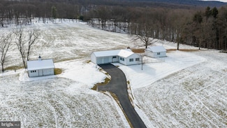 475 Lesentier Ln, Harrisburg, PA 17112