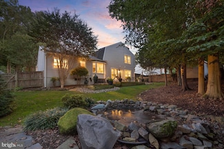 9616 Burnt Oak Dr, Fairfax Station, VA 22039