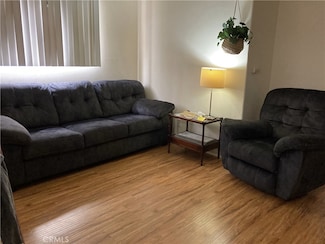 610 Olive Ave, Huntington Beach, CA 92648