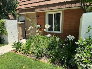 22161 James Alan Cir, Chatsworth, CA 91311