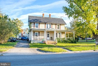 7948 Main St, Middletown, VA 22645
