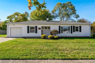6430 Aylesworth Dr, Parma Heights, OH 44130
