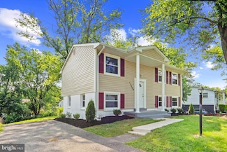 13009 Kimbrough Ln, Woodbridge, VA 22193