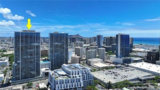 1500 Rycroft St Unit 2407, Honolulu, HI 96814