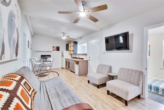 2103 Chaparral Park Rd Unit D, Manchaca, TX 78652